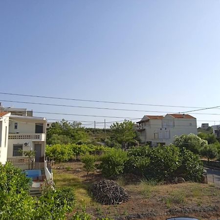 Phoeve Apt-Lovely 1-Br Rental Near The Beach カラタス エクステリア 写真