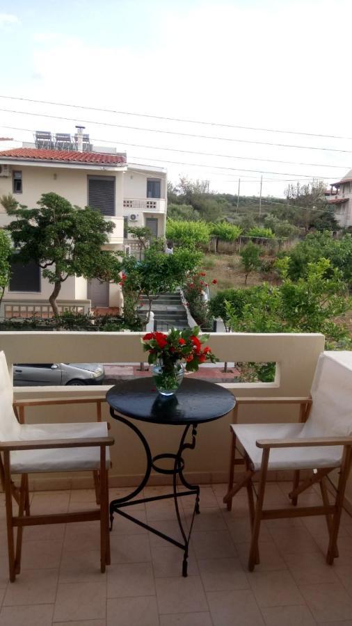 Phoeve Apt-Lovely 1-Br Rental Near The Beach カラタス エクステリア 写真