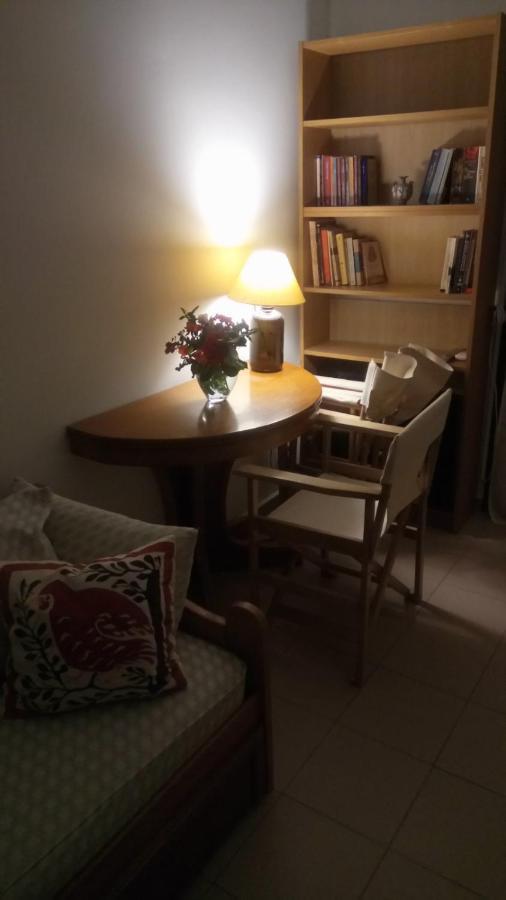 Phoeve Apt-Lovely 1-Br Rental Near The Beach カラタス エクステリア 写真