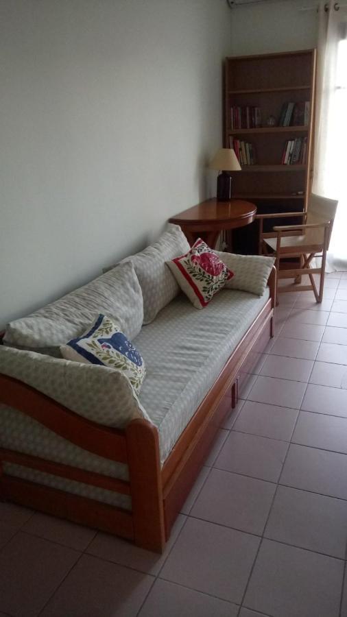 Phoeve Apt-Lovely 1-Br Rental Near The Beach カラタス エクステリア 写真