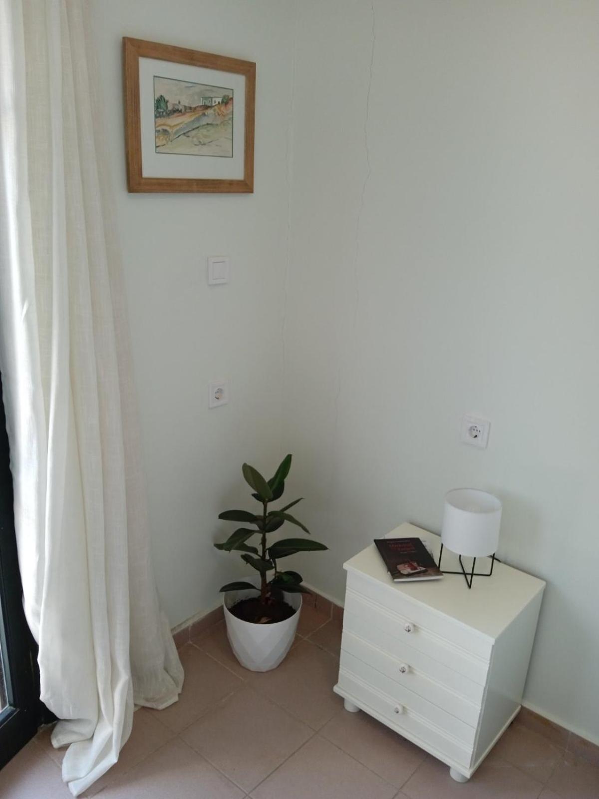 Phoeve Apt-Lovely 1-Br Rental Near The Beach カラタス エクステリア 写真